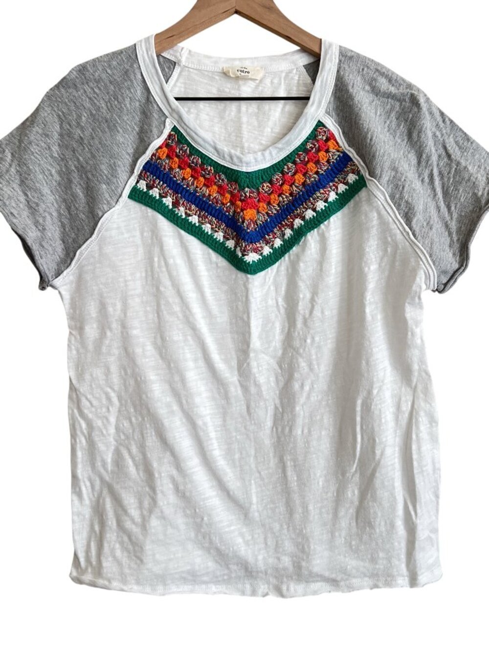 Entro White Crochet Neck Short Sleeve Crew Neck Raglan T-Shirt